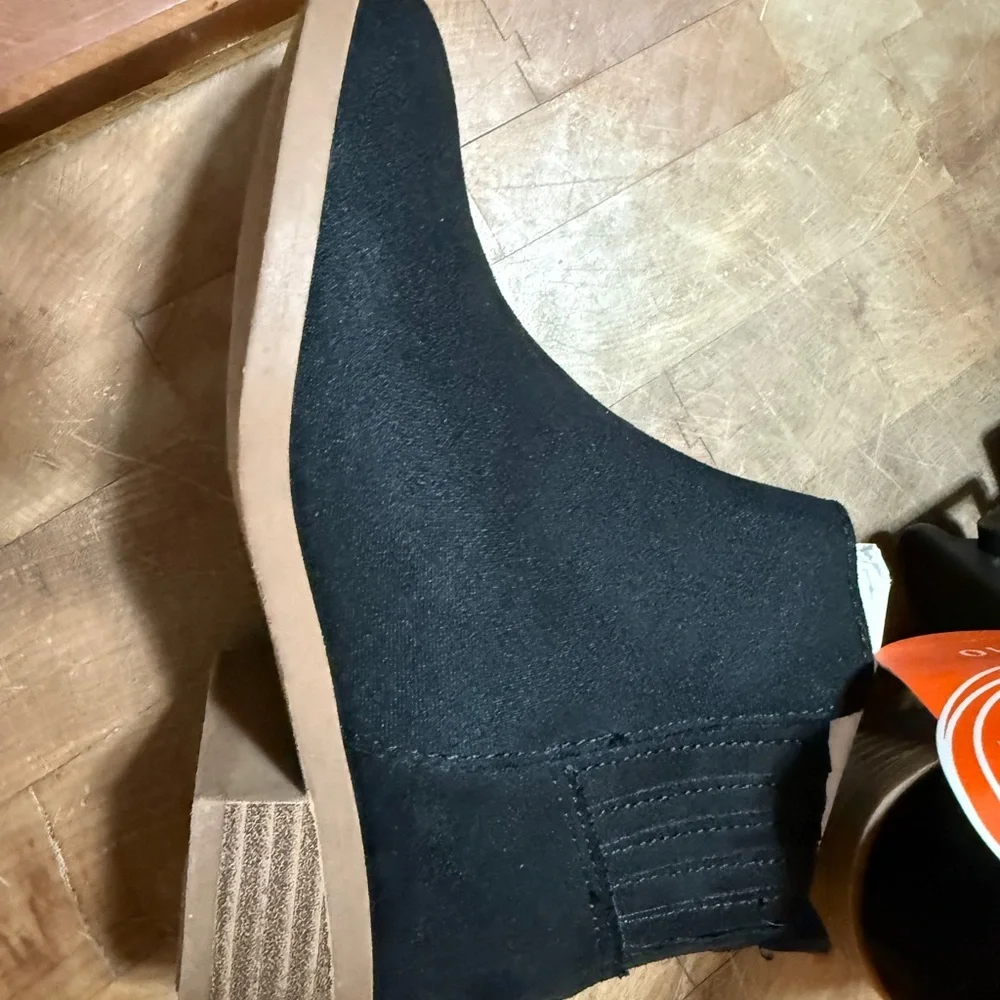 Black Suede Chelsea Ankle Boots Toddler Sz 10 Wonder Nation BRAND NEW